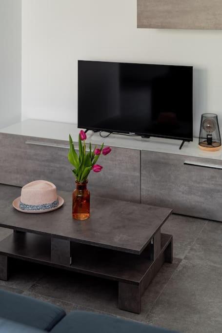 Beautiful 2bdr And Great Location! Gzira
